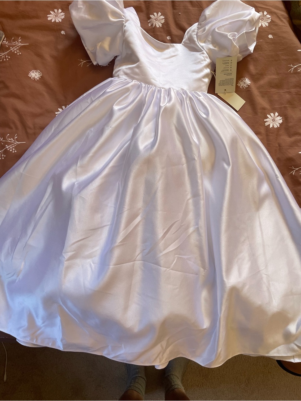 GIRL’S SIZE 6 BALL GOWN